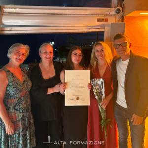 consegna diploma qualificazione estetista Genova Noemi cartasegna